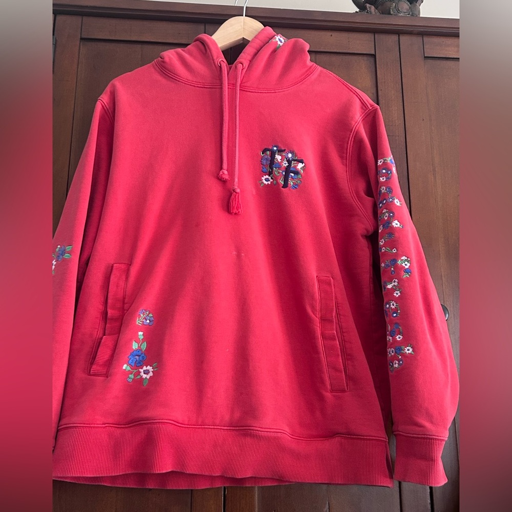 Teddy Fresh - Floral Embroidered Pullover Hoodie